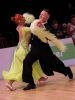 fot.Município de Vagos – Para taneczna Monika i Mariusz Budyś w strojach do tańców standardowych uchwycona podczas rywalizacji na Mistrzostwach Świata w 10 tańcach w kategorii Masters senior II organizowanych w Vagos w Portugalii