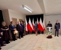 Zgromadzeni goście oraz funkcjonariusze Zakładu Karnego w Kwidzynie.